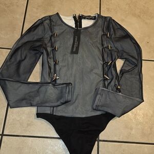 Nee Maniere De Voir Black and Gray Zip-Up Top Size 10. 00008